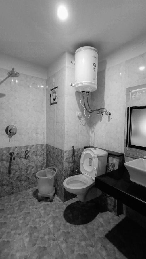 Hotel Akash Regency Manāli Eksteriør bilde