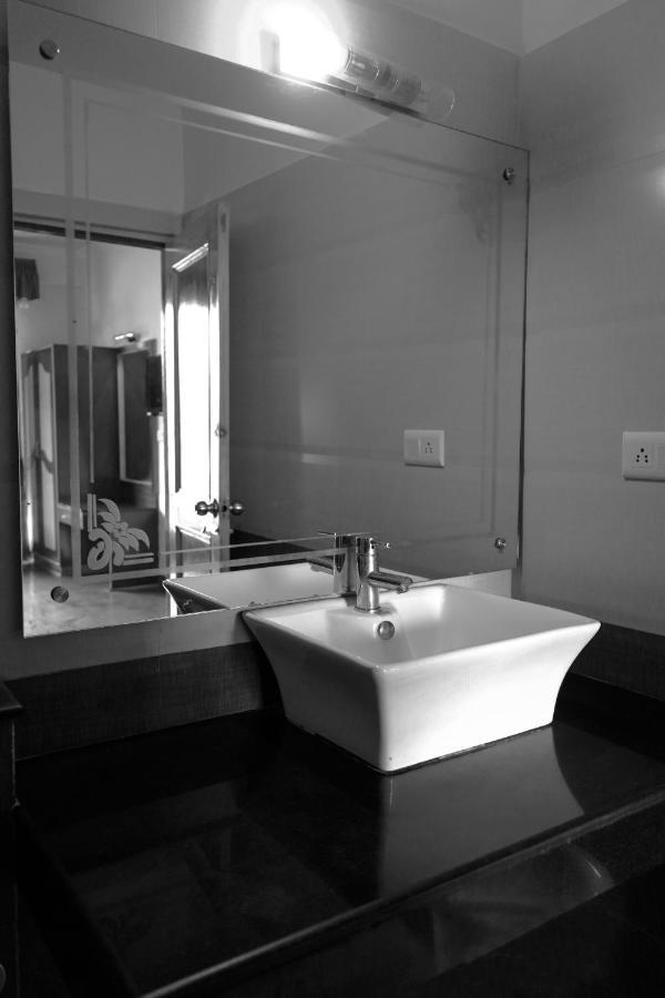 Hotel Akash Regency Manāli Eksteriør bilde