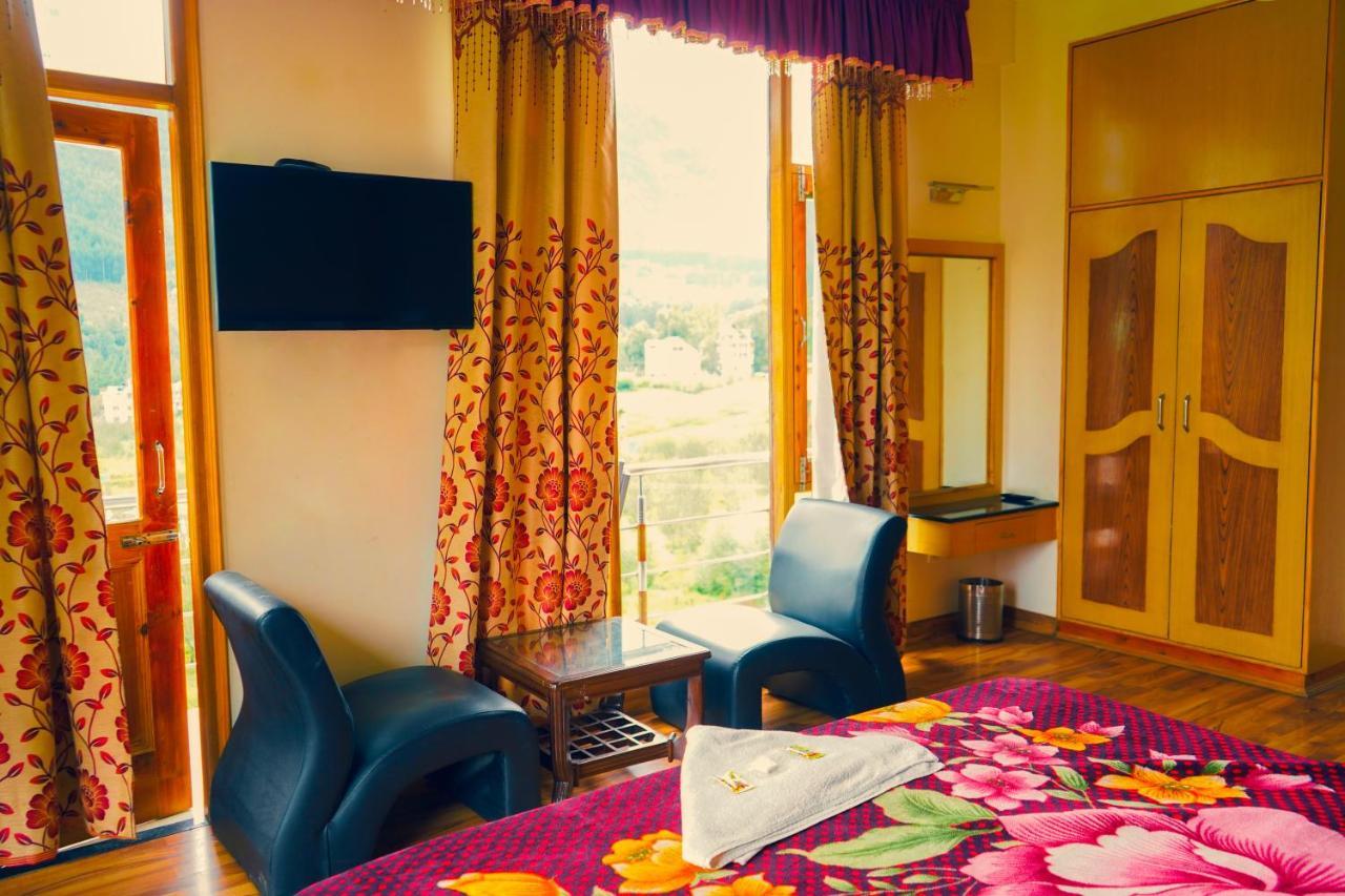 Hotel Akash Regency Manāli Eksteriør bilde