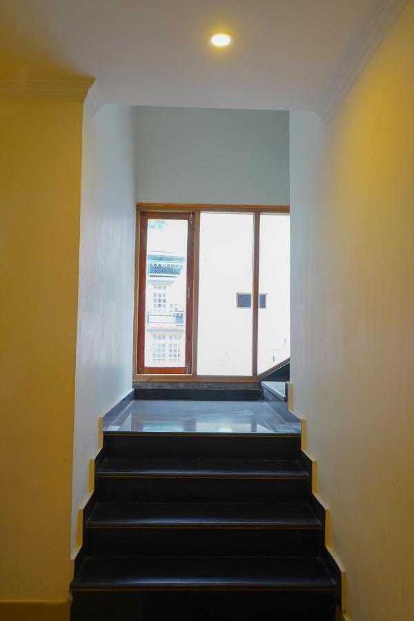 Hotel Akash Regency Manāli Eksteriør bilde