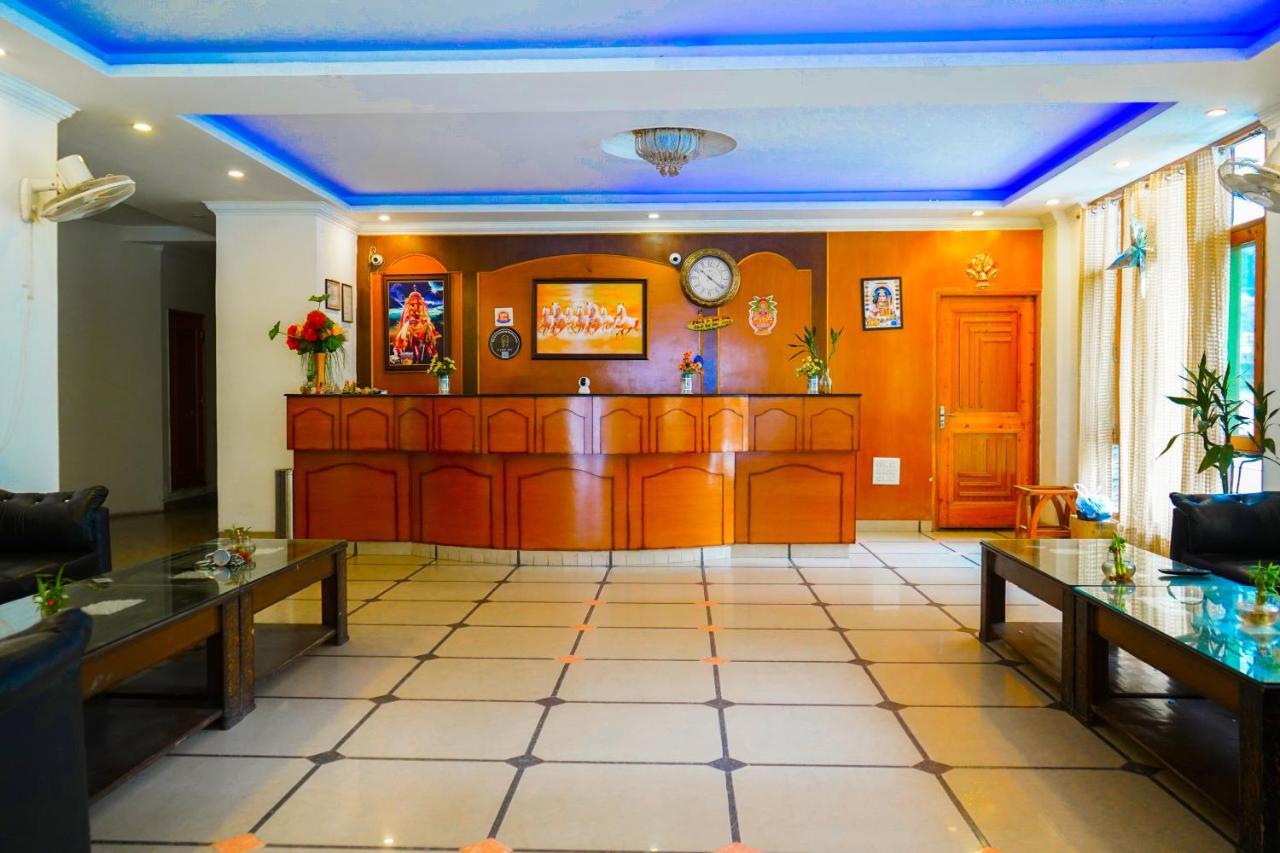 Hotel Akash Regency Manāli Eksteriør bilde